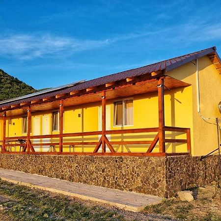 Cabana Varad Coronini Ómoldova Kültér fotó