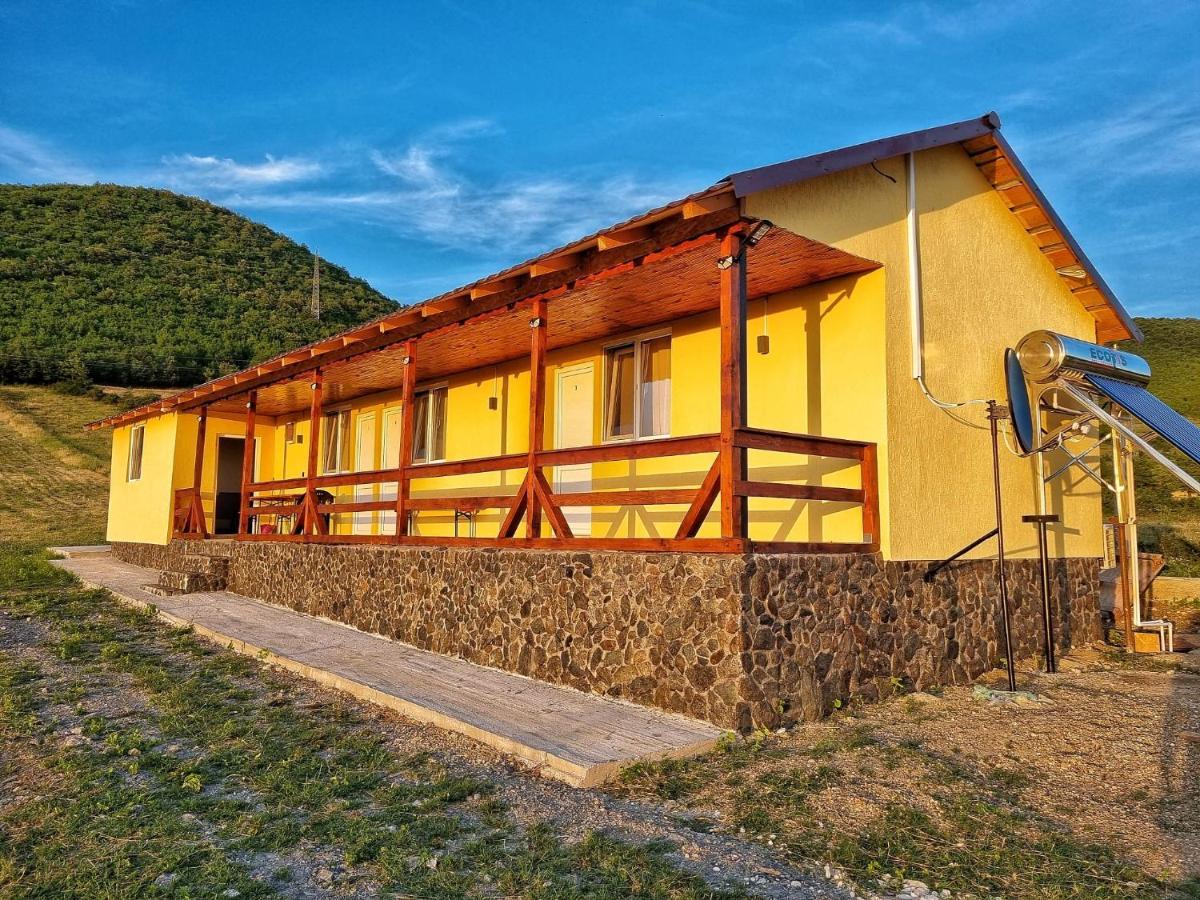 Cabana Varad Coronini Ómoldova Kültér fotó