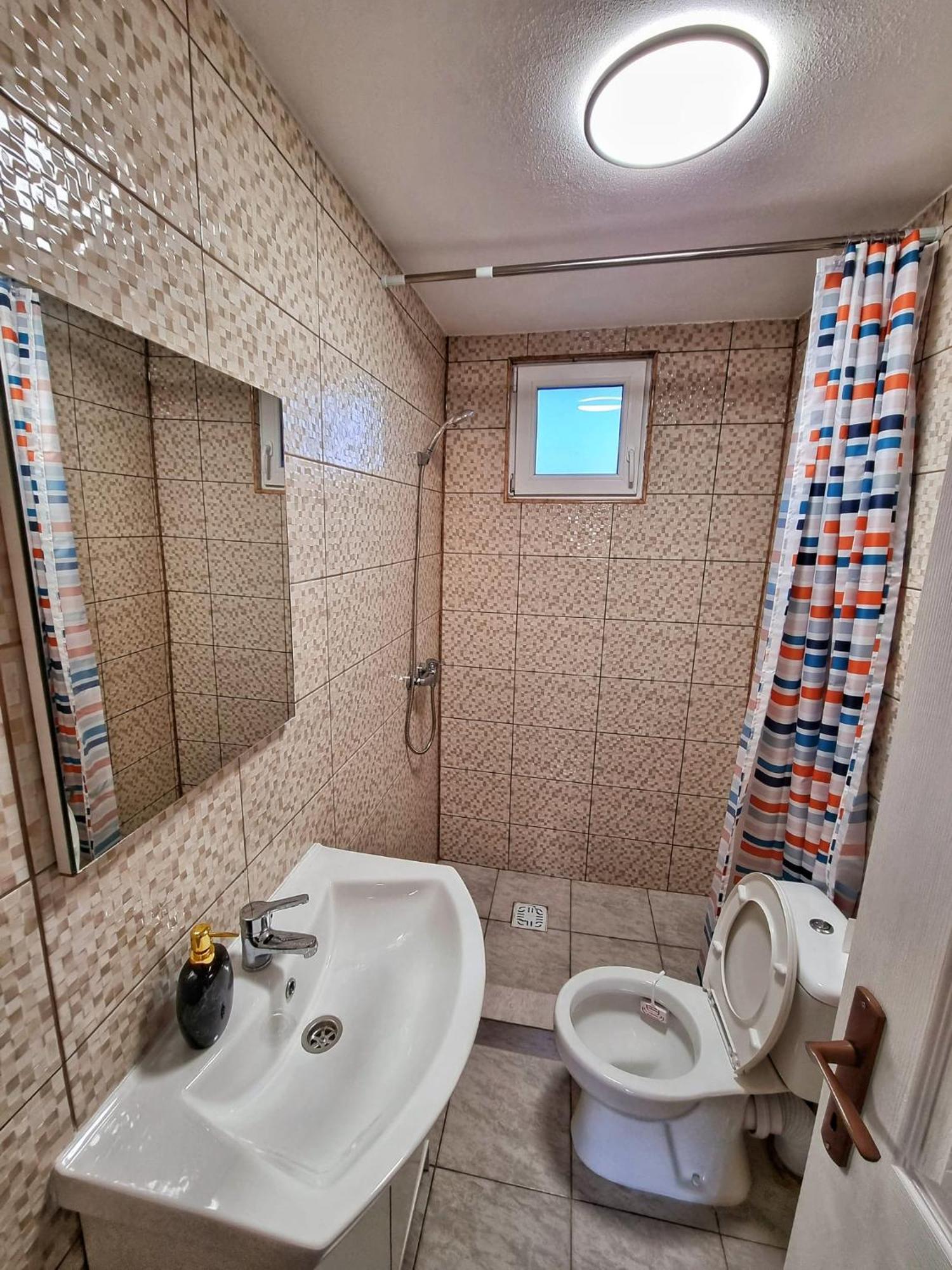 Cabana Varad Coronini Ómoldova Kültér fotó