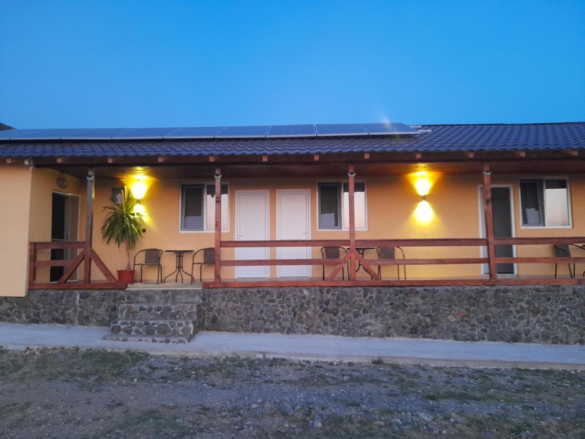 Cabana Varad Coronini Ómoldova Kültér fotó