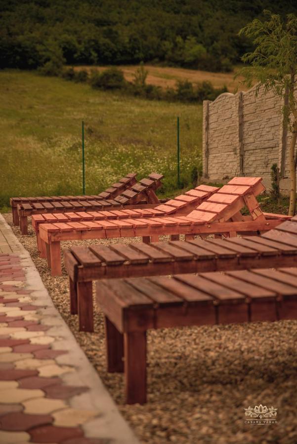 Cabana Varad Coronini Ómoldova Kültér fotó